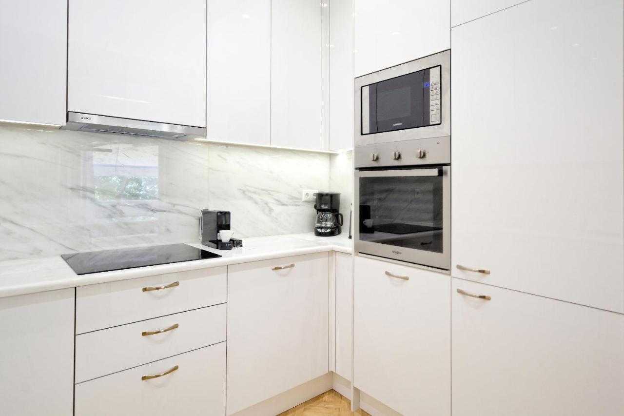 The Fancy Philosopher Apartment Athens Ngoại thất bức ảnh