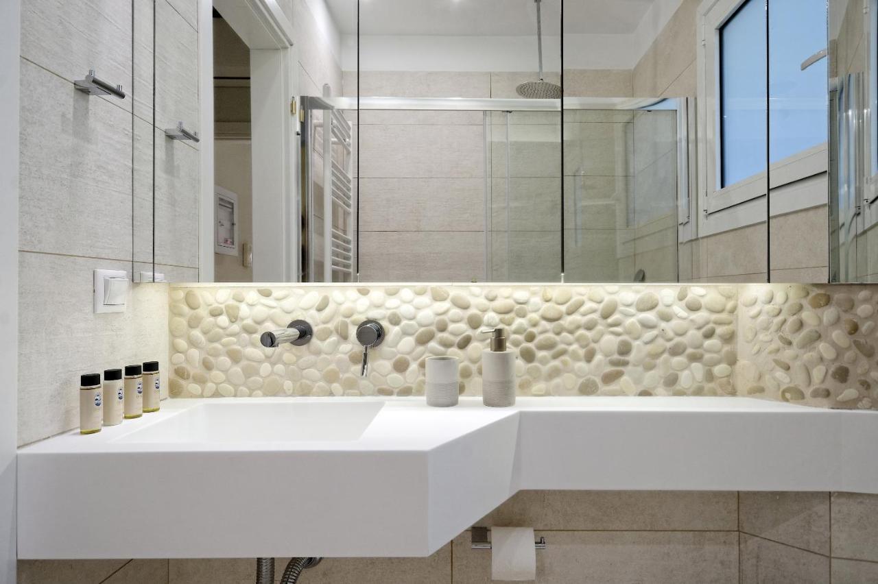 The Fancy Philosopher Apartment Athens Ngoại thất bức ảnh