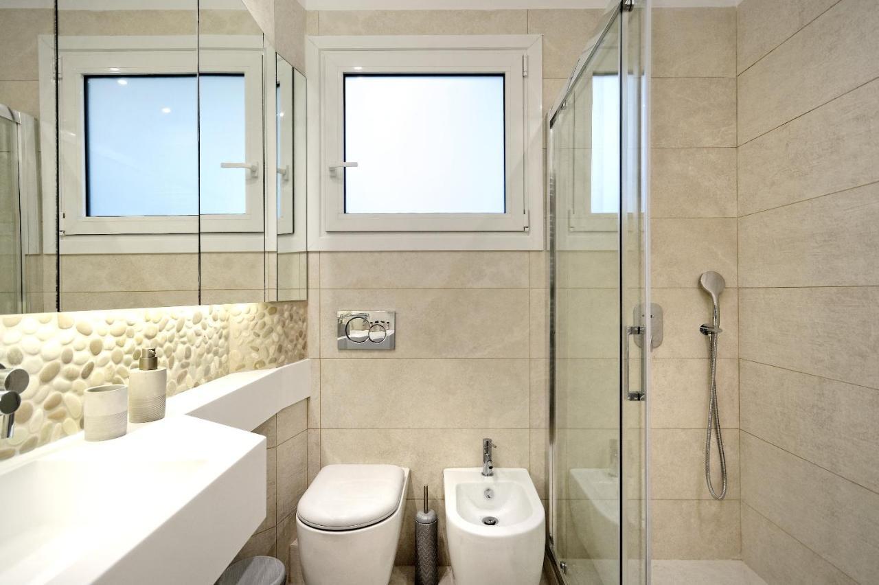 The Fancy Philosopher Apartment Athens Ngoại thất bức ảnh
